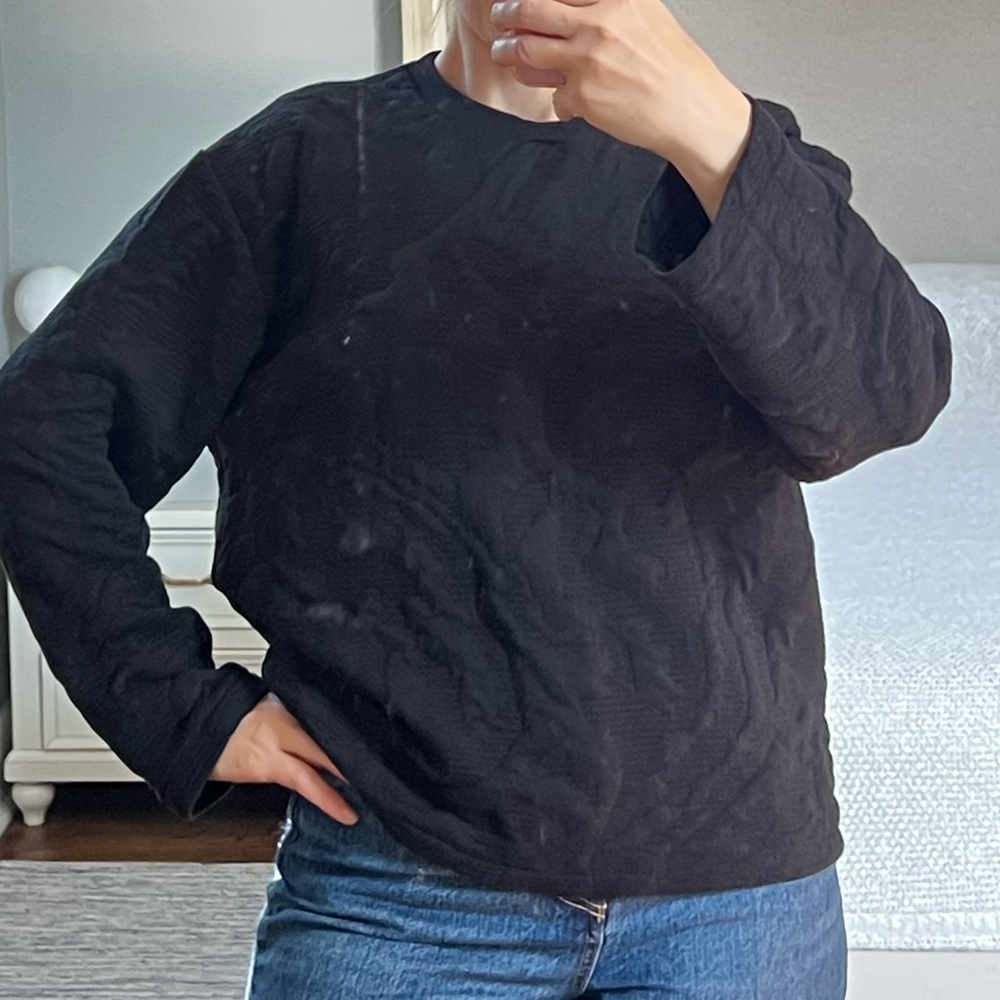 Sweatshirt